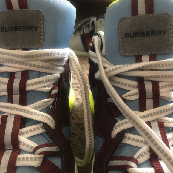 Burberry Men’s Union Square - Picture 7 of 7